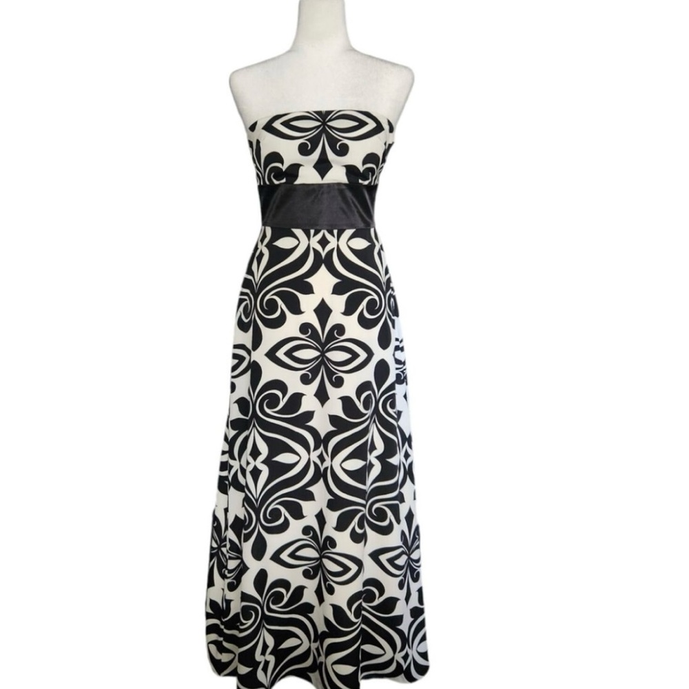 White House Black Market | Contrast Print Strapless Cocktail Dress | Size 6